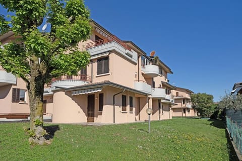 Borgo del Grillo P2/9 by Wonderful Italy Apartment in Sirmione