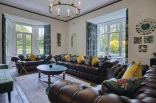 Hill House Country Estate - Princes Gate, Narberth Apartment in Amroth