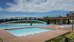 Nice Apartment with huge swimming pool and solarium - By Beahost Rentals Apartment in Bibione