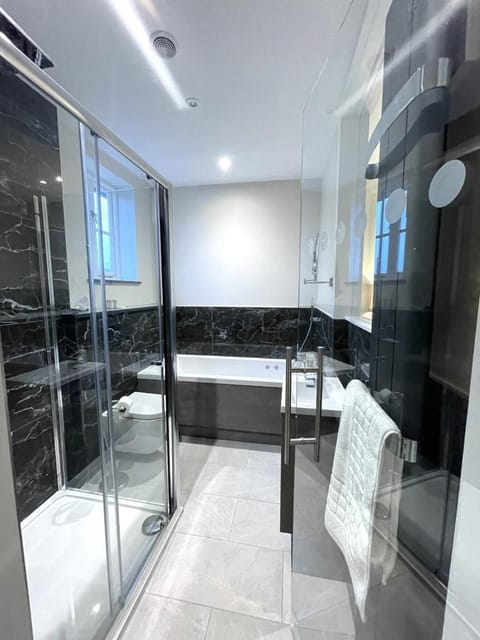 Moulton Lawn House B&B Bed and Breakfast in Forest Heath District