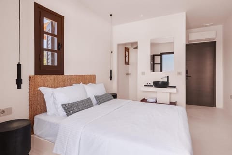 Akre Hotel - Designed for Adults Hotel in Naxos, Naxos and Lesser Cyclades, Greece