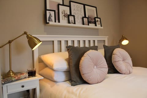 No4 Chapel Row Bed and Breakfast in Bakewell Stand E