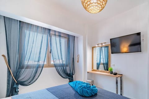 Napoleon Navy Suite 1bd 1ba Apartment in Malia, Crete