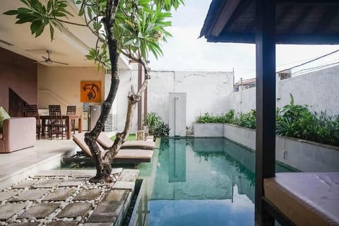 Queen Rose Villa & Spa Hotel in Kuta Selatan