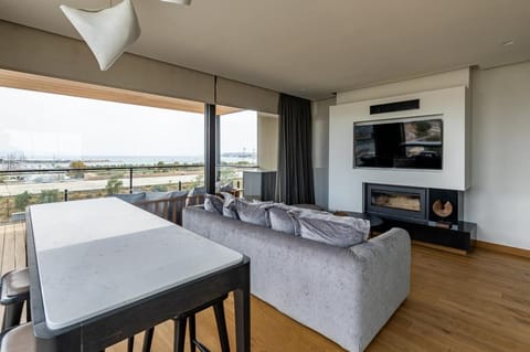 Skyline Residence by Earth Boutique Apartment in Kallithea