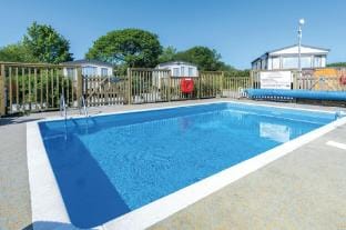 The Studio - 1 Bedroom Cabin - Amroth Apartment in Amroth