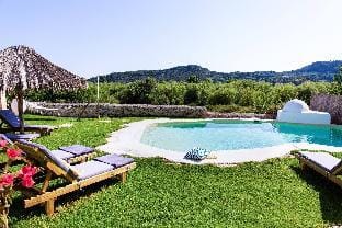 Mysigt Villa - Next To Platanias, 2min From Beach Villa in Crete