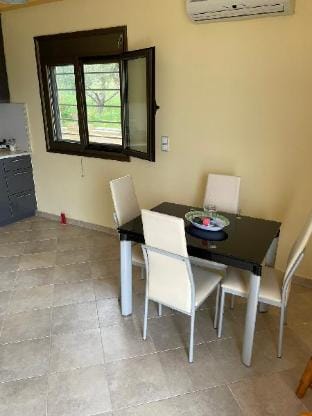 Peroulia Sea View Studio Apartment in Messenia