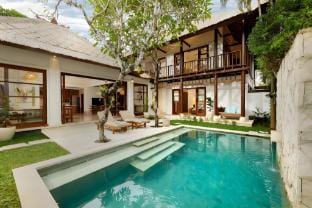 Nature Style Villa 3 BR, Jimbaran Villa in Kuta Selatan