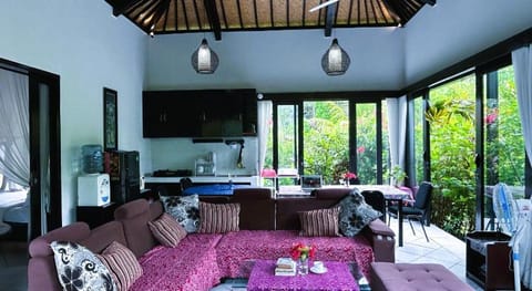 Ambary Ubud Private Courtyard Villa – Entire Property for One Group Hotel in Sukawati