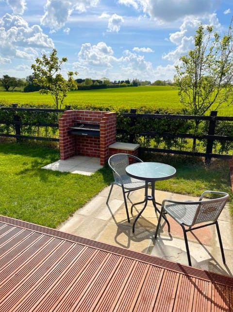 Dragon's Den Hotel in Norwich