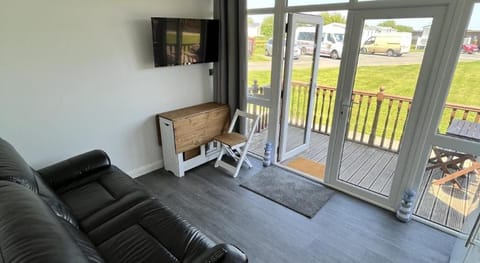 Deluxe Holiday Chalet Vacation rental in Mablethorpe
