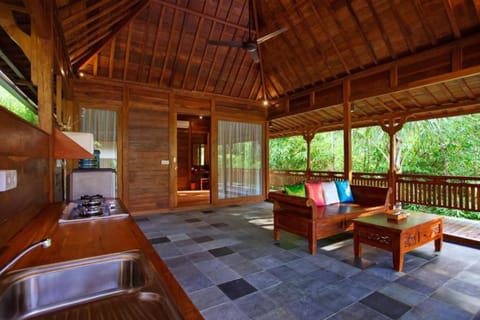 Ochna serrulata 3BR Private Pool Villa SU39 Villa in Abiansemal