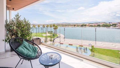 Welcomely - Deluxe Room - Amii Stewart Apartment in Olbia