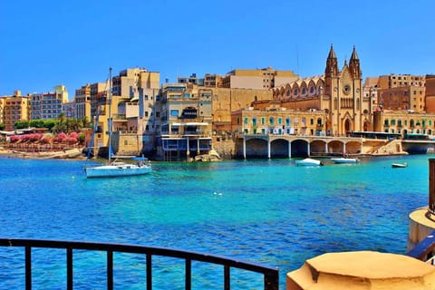 Exquisite Seafront Apart in Spinola Bay St Julians Apartment in Saint Julians
