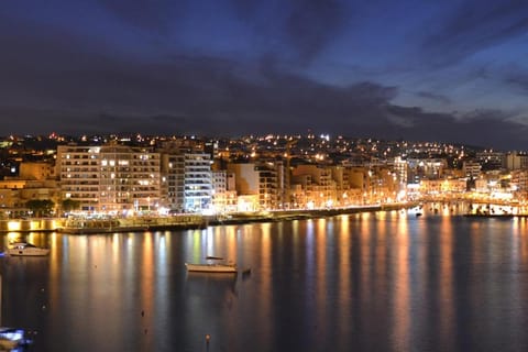 Exquisite Seafront Apart in Spinola Bay St Julians Apartment in Saint Julians