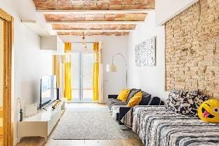 Sweet Room Barcelona Apartment in L'Hospitalet de Llobregat