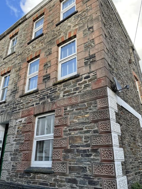 Triple Deck Cottage 2 mins from Mevgaissey Harbour Vacation rental in Mevagissey