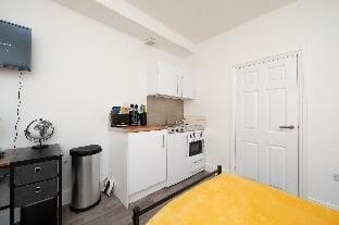 City Centre Self-Contained Studio Apartments Apartment in Southampton