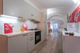 Red Studio near Porta Nuova by Wonderful Italy Apartment in Turin