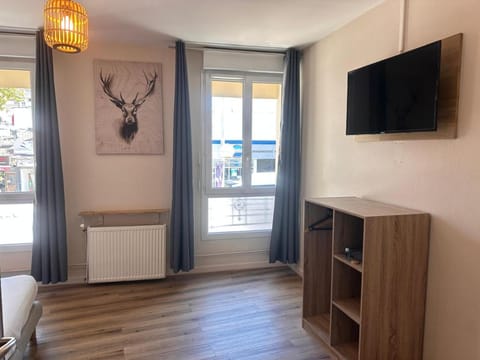 HOTEL IN PARIS Hotel in Aubervilliers