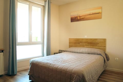 HOTEL IN PARIS Hotel in Aubervilliers