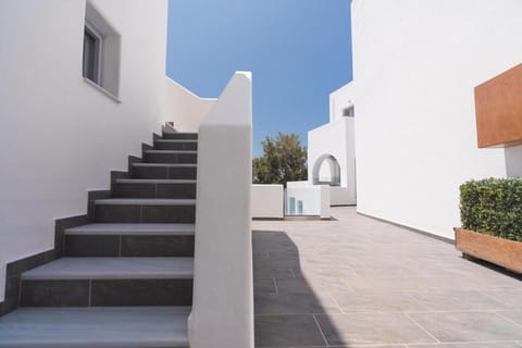 Dodomar Selections Hotel in Perissa