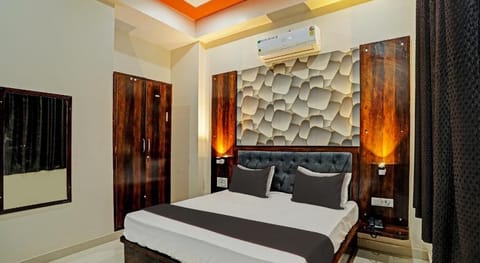 Hotel O SR Hotel Hotel in Jaipur