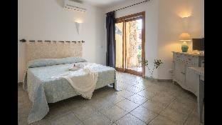 Tranquil Palau Green Village Studio sleeps 2 (+ Child) Apartment in Palau