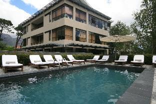 Cosy Studio in Camps Bay Apartment in Camps Bay