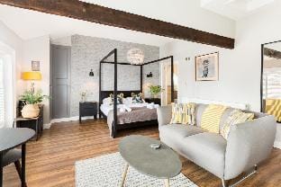 Shirt Factory Apartments - Large Studio (2nd flr) Apartment in Warrington