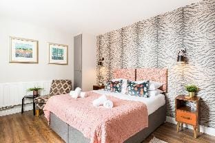 Shirt Factory Apartments - Studio with kitchenette Apartment in Warrington