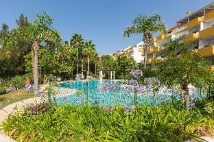 CALANOVA - Magnificent apartment with shared pool and free WiFi Apartment in Mijas