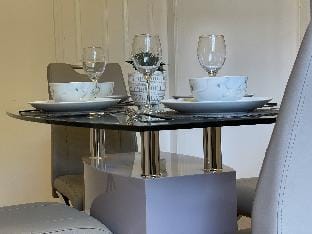 Robinhuts Apartments Vacation rental in Beverley