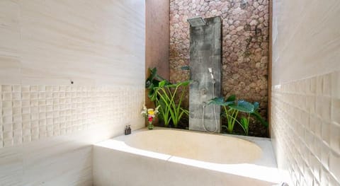 Sukanami Villa Ubud by ecommerceloka Villa in Payangan