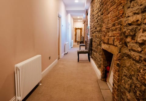 The George Wright Boutique Hotel, Bar & Restaurant Hotel in Rotherham