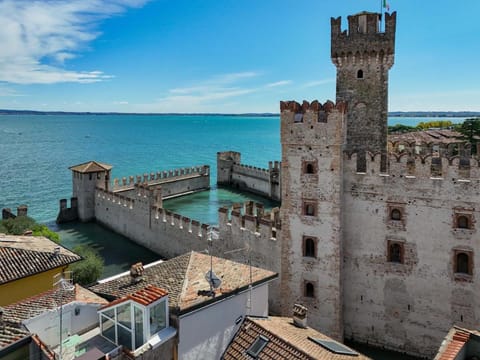 Locanda Carolina Valerio Catullo Bed and Breakfast in Sirmione