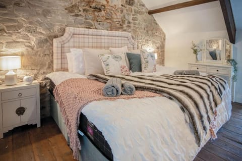 The Lodge - 2 Bedroom Cottage - Princes Gate Apartment in Amroth