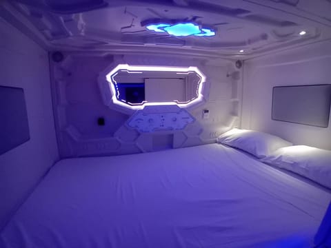 CAPSULE INN VALENCIA Hostel Capsule hotel in Valencia