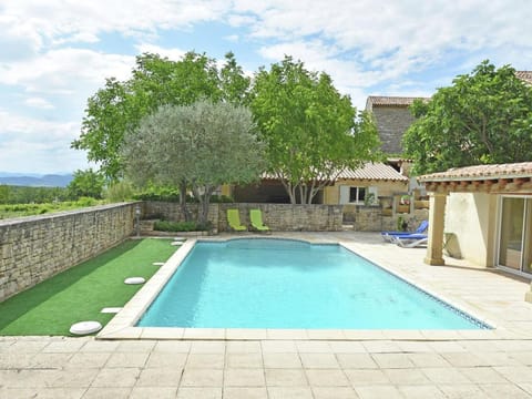 Two guest houses with private pool Villa in Provence-Alpes-Côte d'Azur