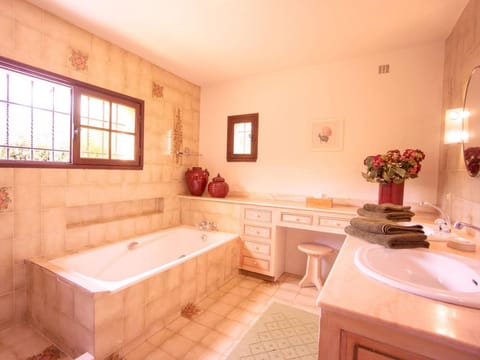 Scenic villa in Tanneron with pool Villa in Mandelieu-La Napoule