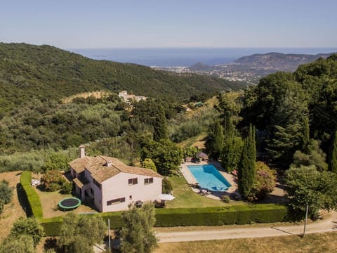 Scenic villa in Tanneron with pool Villa in Mandelieu-La Napoule