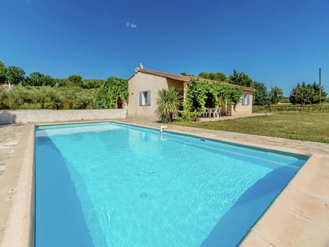 Tranquil Villa Getaway with Pool Villa in Lorgues