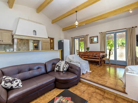Tranquil Villa Getaway with Pool Villa in Lorgues
