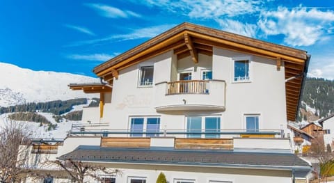 Apartment in Tyrol in an attractive area Apartment in Serfaus