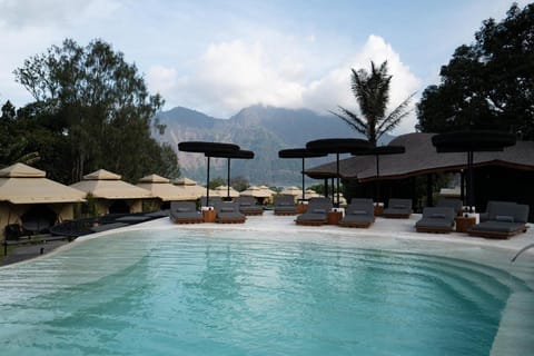 Toteme Glamping&Hotspring Kintamani Hotel in Karangasem Regency