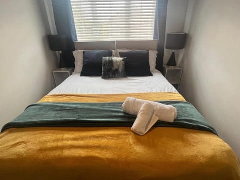 CAPRI 13 SA- Nice ’n’ New, close to Uni and M1/J23 Vacation rental in Loughborough