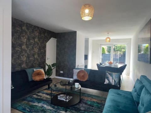 CAPRI 13 SA- Nice ’n’ New, close to Uni and M1/J23 Vacation rental in Loughborough