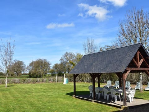 Luxurious Mansion in Verneuil with Whirlpool Vacation rental in Bourgogne-Franche-Comté