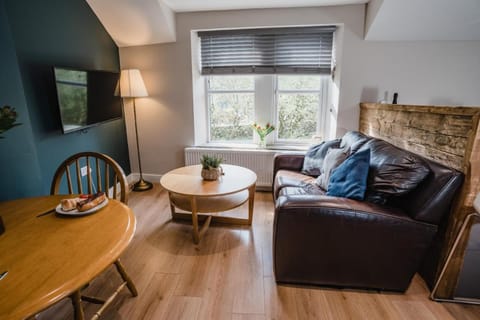 Swan House Vacation rental in Oldham District